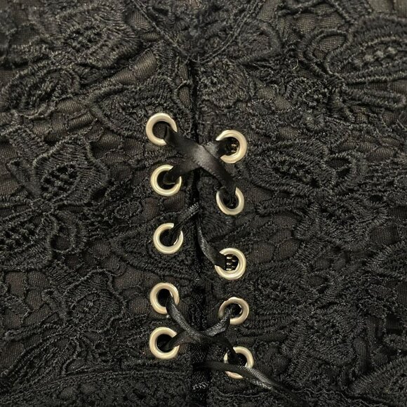 Black Lace Corset Crop Top – Size Small (Unbranded) - Picture 2 of 7